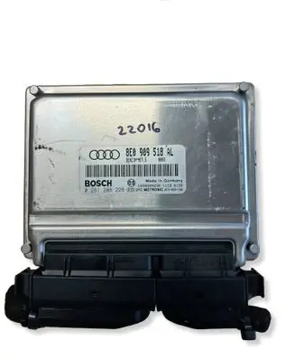 Audi A4 S4 B8 8K Engine control unit/module 8E0909518AL 0261208228 1039S04236