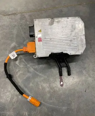Audi A4 S4 B8 8K Battery charger (optional) 