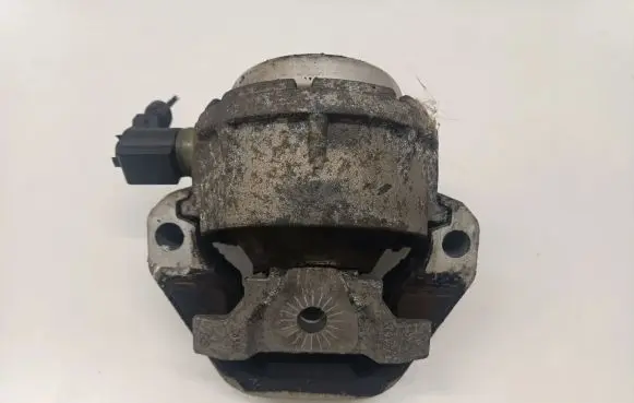 Audi A6 S6 C7 4G Engine mount bracket