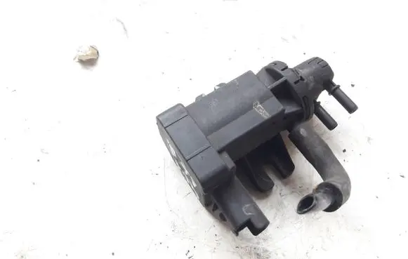 Peugeot 407 Vacuum valve 9652570180