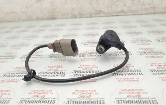 Audi A6 S6 C6 4F Crankshaft position sensor 0261210146 06A906433E