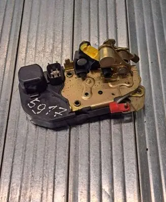 Chrysler Voyager Front door lock