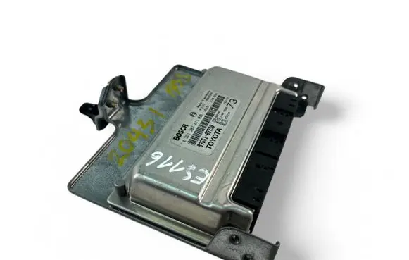 Toyota Corolla Verso E121 Engine control unit/module ECU 8966102730 0261207411