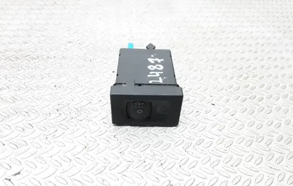 Volkswagen PASSAT B5.5 Seat heating switch 3B0963564D