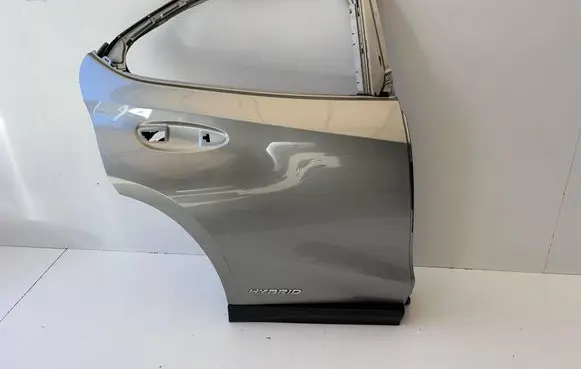 Lexus UX Rear door
