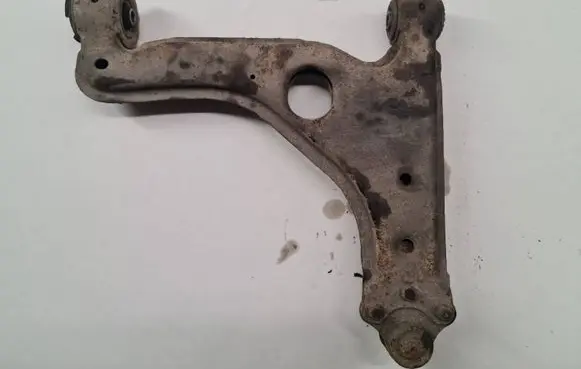 Opel Zafira B Front lower control arm/wishbone