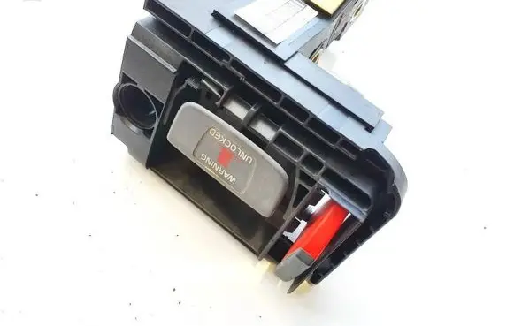Volvo S40, V40 Seat back rest lock catch 8641848 8613632