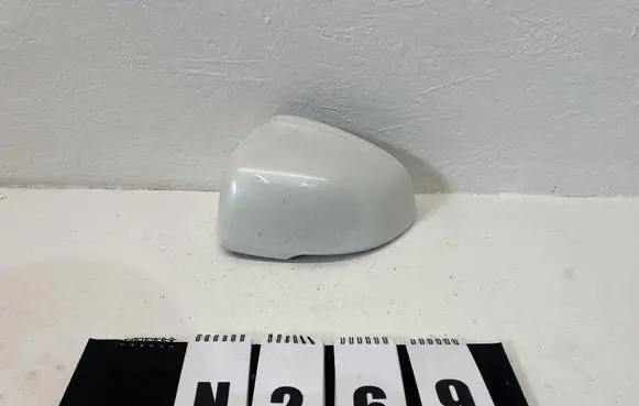 Volvo XC40 Plastic wing mirror trim cover 39847285