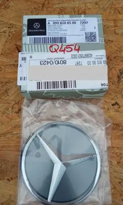 Mercedes-Benz EQC Manufacturers badge/model letters 