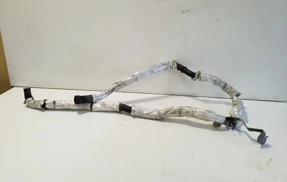 Volvo XC40 Engine coolant pipe/hose 32138059