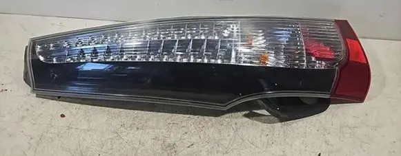 Mitsubishi Grandis Rear/tail lights 22087642