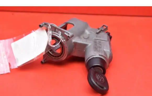 Volkswagen Golf III Ignition lock 357905851D