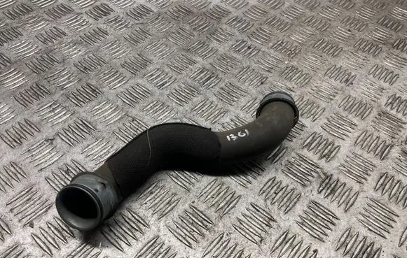 Mercedes-Benz C W204 Engine coolant pipe/hose A2125018282