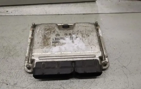 Seat Toledo II (1M) Engine control unit/module 038906012AT 0281010062