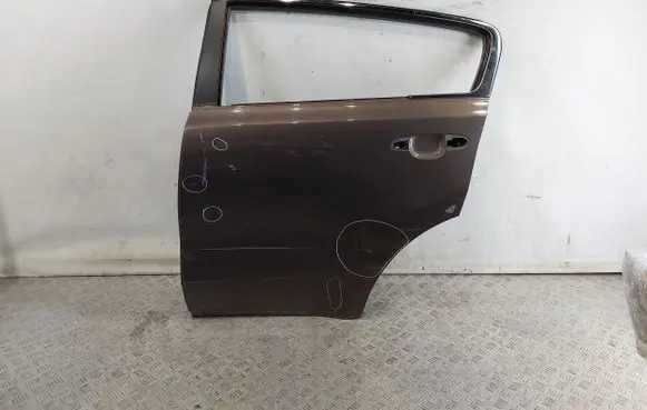 KIA Sportage Rear door