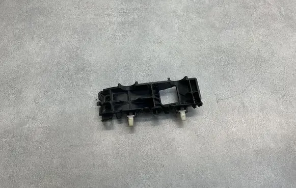 Hyundai Tucson TL Front bumper mounting bracket 86515D7000