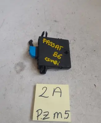 Volkswagen PASSAT B6 Gateway control module 3C0907530C