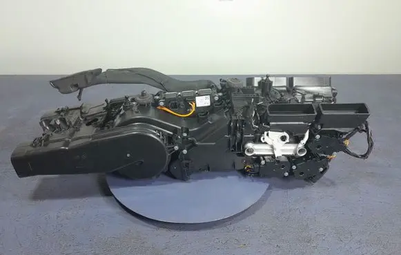 Audi A8 S8 D2 4D Interior heater climate box assembly 4N0820004A