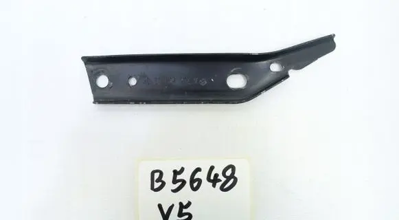 Mercedes-Benz C W204 Front bumper mounting bracket A2048810206