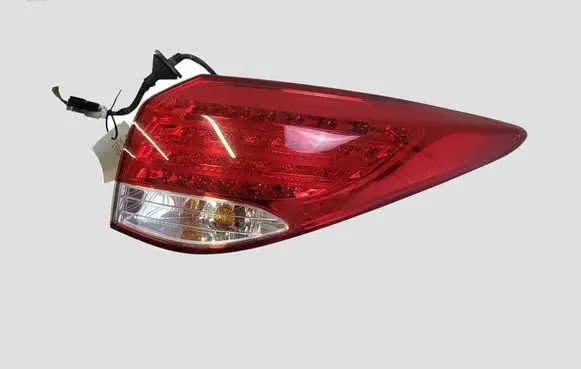 Hyundai i40 Rear/tail lights 924023Z0