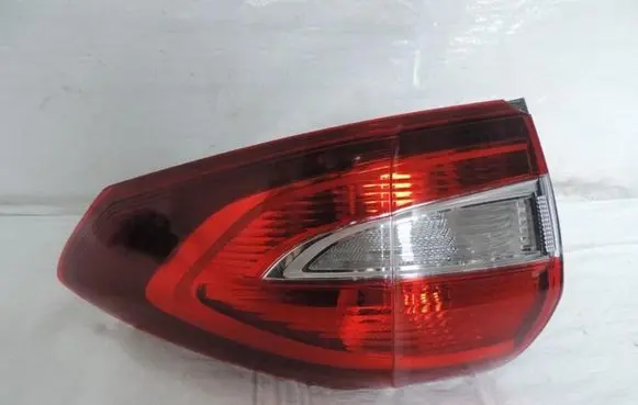 Ford C-MAX II Rear/tail lights F1CB13404BC