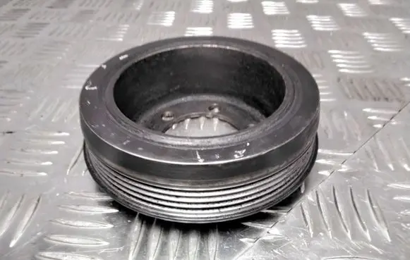BMW 5 E39 Crankshaft pulley