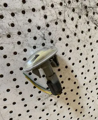Peugeot 307 Front fender indicator light 9680057580