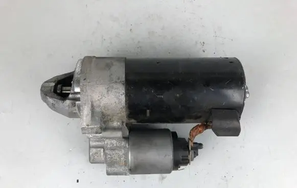 Mercedes-Benz C W205 Starter motor A6519062800 0001139065