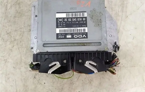Mercedes-Benz E W210 Engine control unit/module 0195455932