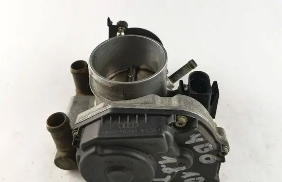 Audi A4 S4 B5 8D Throttle valve 408237212002