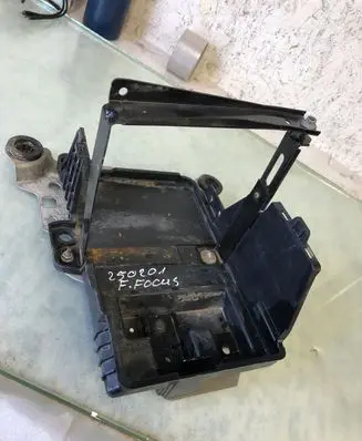 Ford Focus Battery box tray Jx6b10723ab Jx6b10723