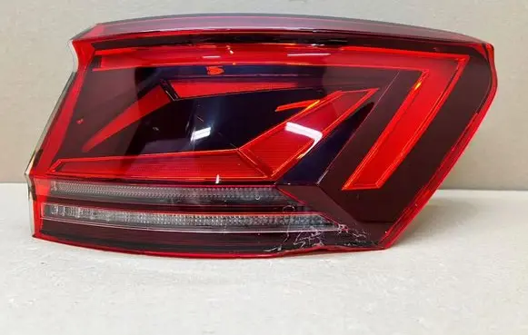 Volkswagen Touareg III Rear/tail lights 760945208C