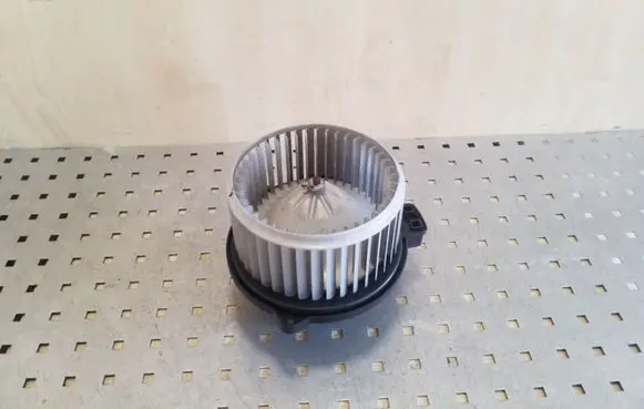 KIA Sorento Heater fan/blower B308830230 A0540222C