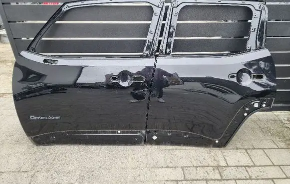 Jeep Renegade Rear door