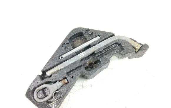 Porsche Cayenne (9PA) Tool set 7L0012113