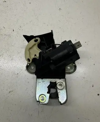 Audi A8 S8 D3 4E Tailgate/trunk/boot lock/catch/latch 4F5827505D