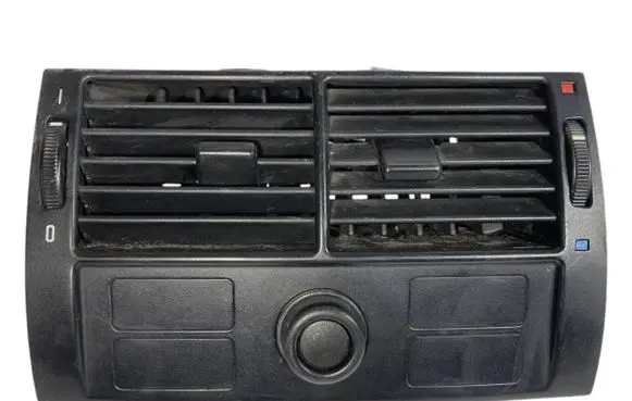 BMW X5 E53 Rear air vent grill 8409081 8370910 8370911