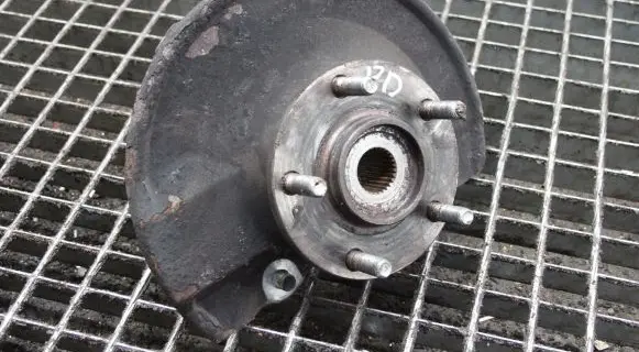 Mitsubishi Outlander Front wheel hub