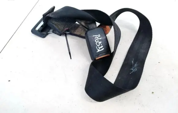 Volkswagen Golf II Middle seatbelt buckle (rear) 191857713