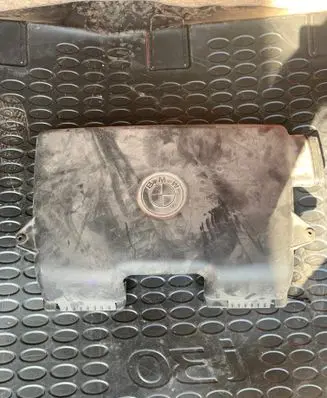 BMW 1 E81 E87 Engine cover (trim) 7561927 1023310S01