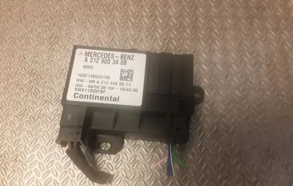 Mercedes-Benz C W204 Injection control unit/module 2129003408 A2129003408