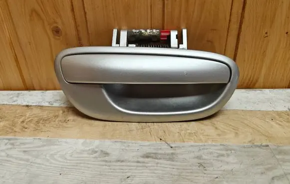 Rear door exterior handle