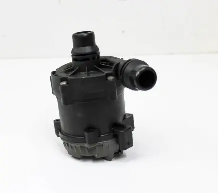 BMW 5 G30 G31 Electric auxiliary coolant/water pump 8638237