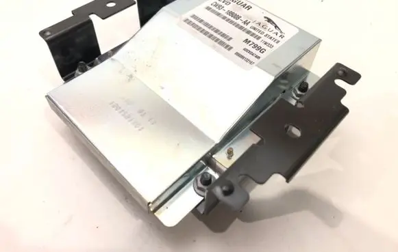 Jaguar XJ X351 Other control units/modules CW93-18B008-AA