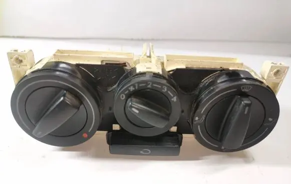 Volkswagen Golf IV Climate control unit 1J0819045F