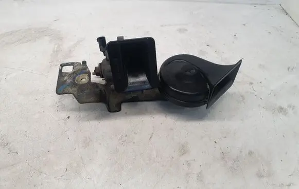 BMW 5 E60 E61 Horn signal 6935709