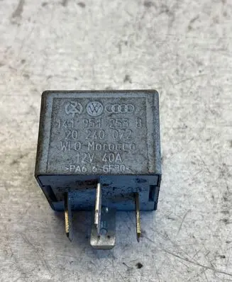 Audi A3 S3 8L Other relay 141951253b