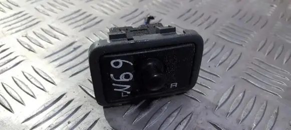 Nissan Maxima Wing mirror switch
