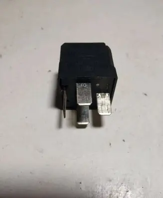 Opel Zafira B Other relay 13171831 4RA00779105