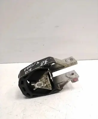 Ford Focus Engine mount bracket